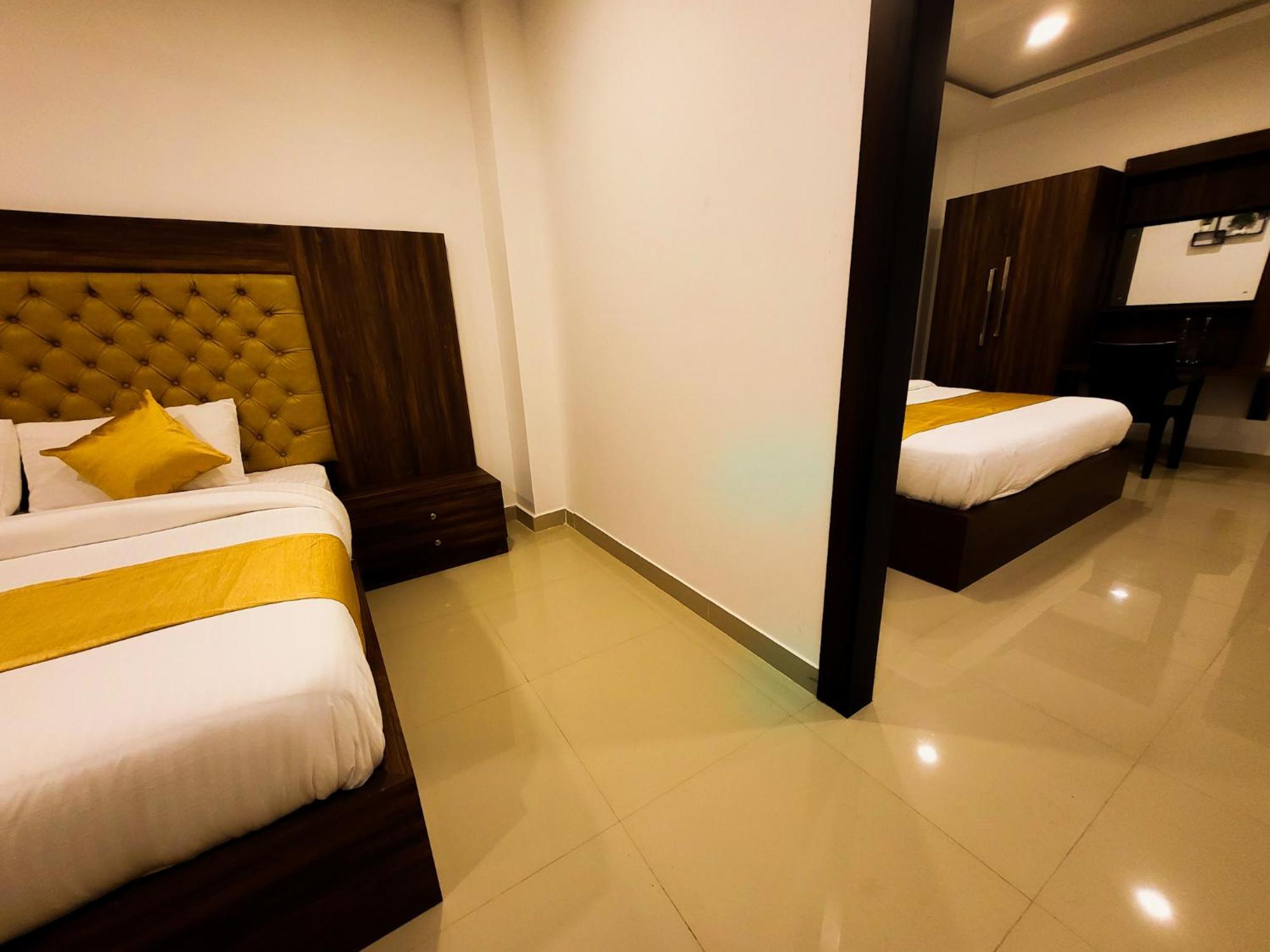 Thejaswini Residency Cheruvathur Nīleshwar 外观 照片
