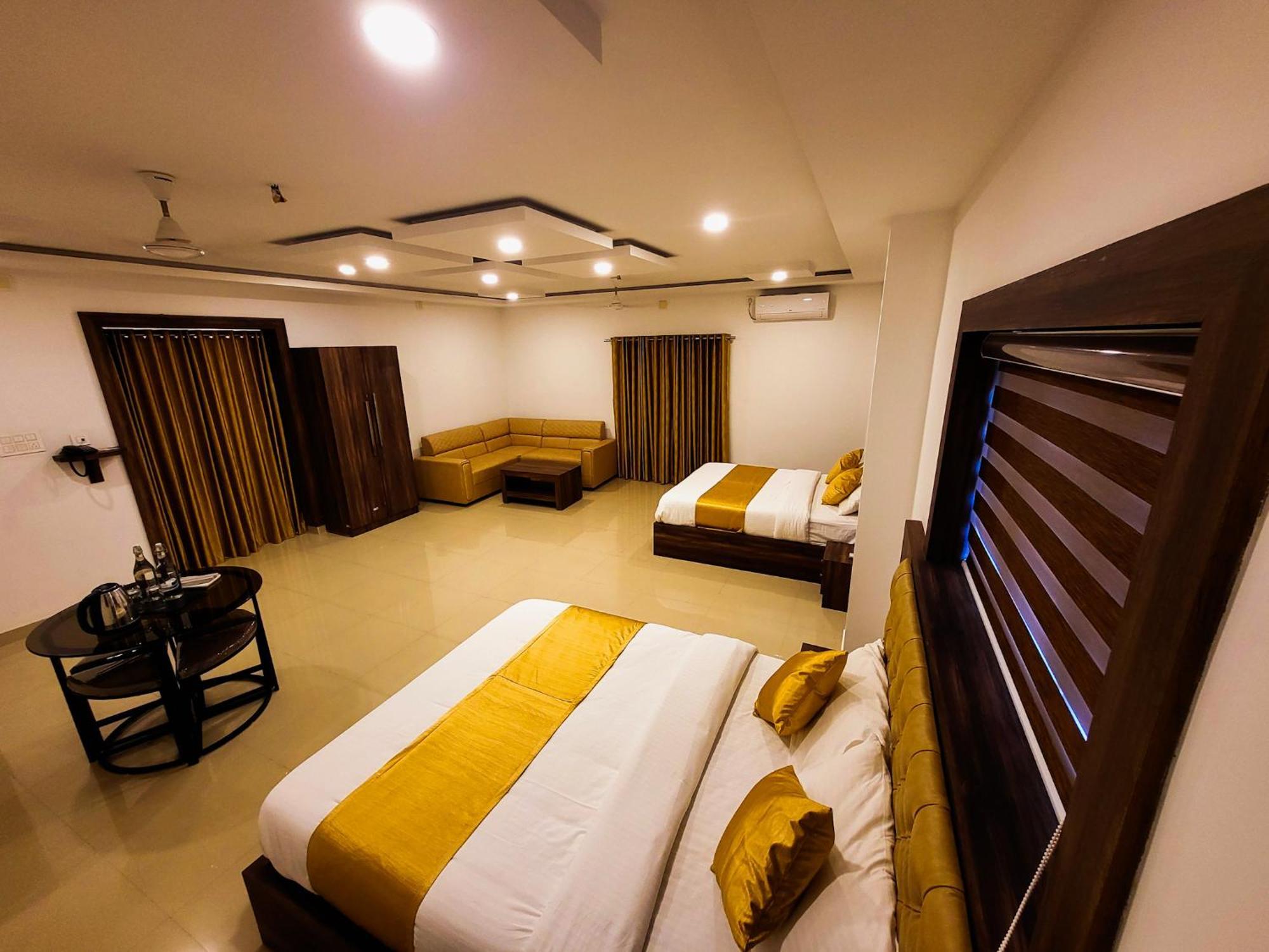 Thejaswini Residency Cheruvathur Nīleshwar 外观 照片